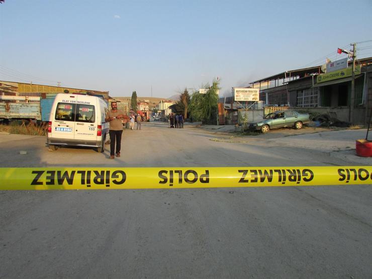iş yerinde patlama: 3 yaralı