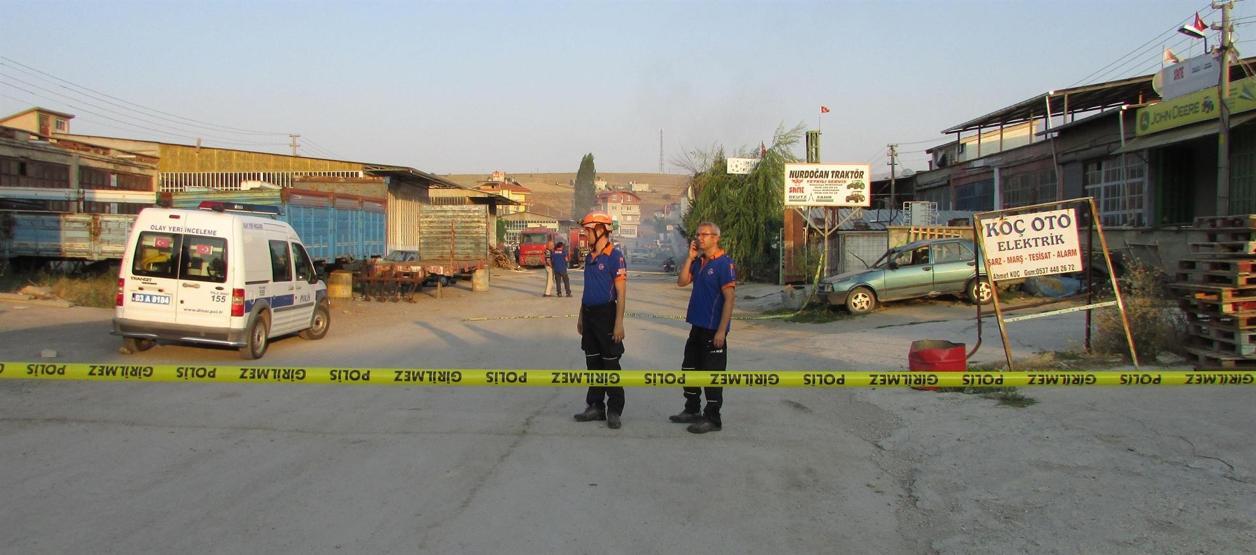 iş yerinde patlama: 3 yaralı