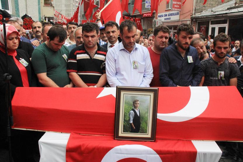 Şehit Eren Bülbül son yolculuğuna uğurlandı