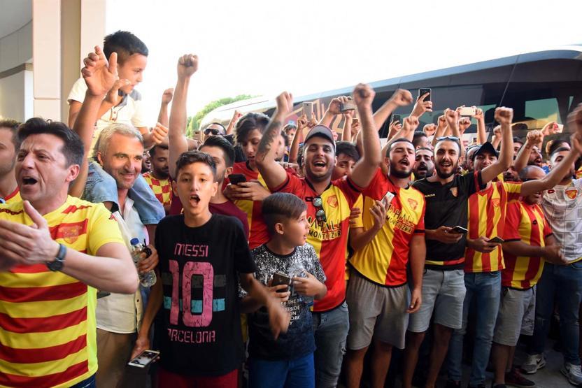 Göztepeye taraftarından coşkulu uğurlama