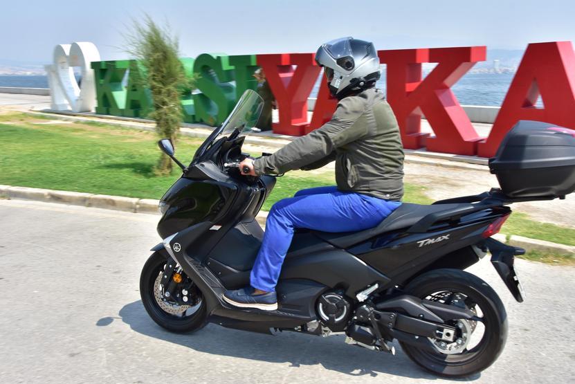 Belediye başkanının makam aracı motosiklet