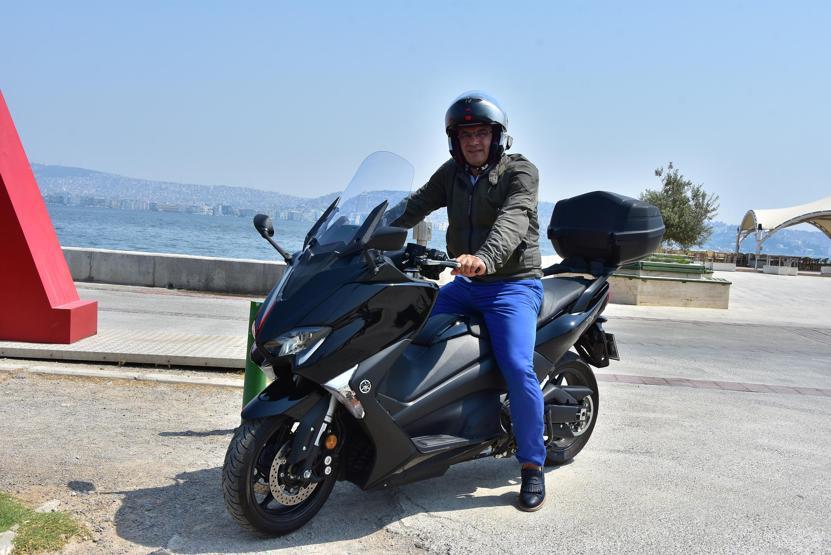Belediye başkanının makam aracı motosiklet