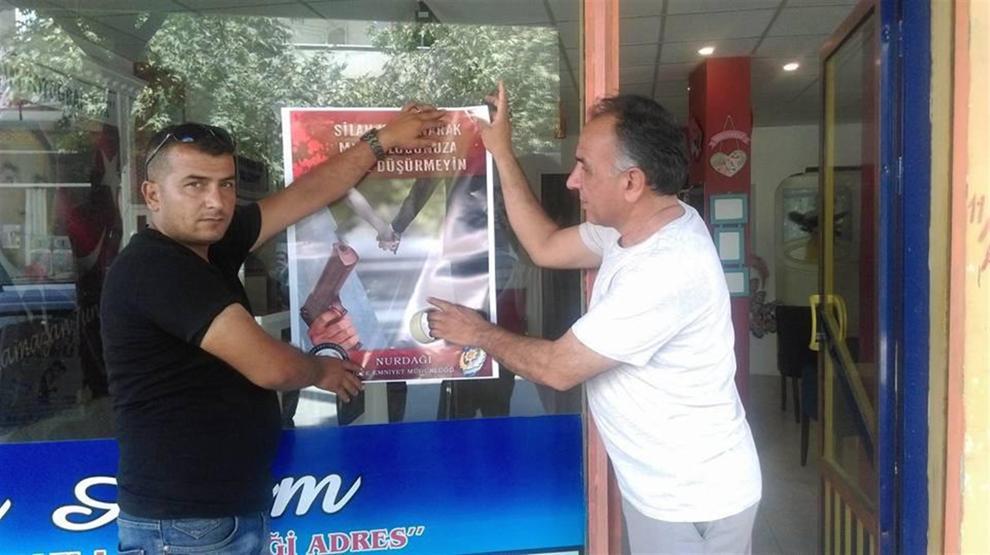 Polis düğün magandaları için afiş hazırlattı