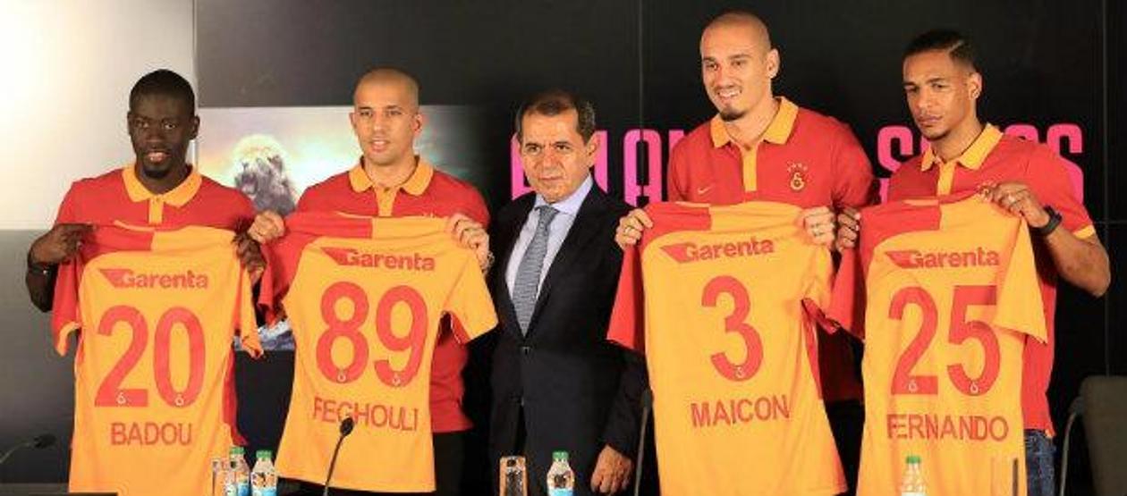 Galatasarayda imza şov