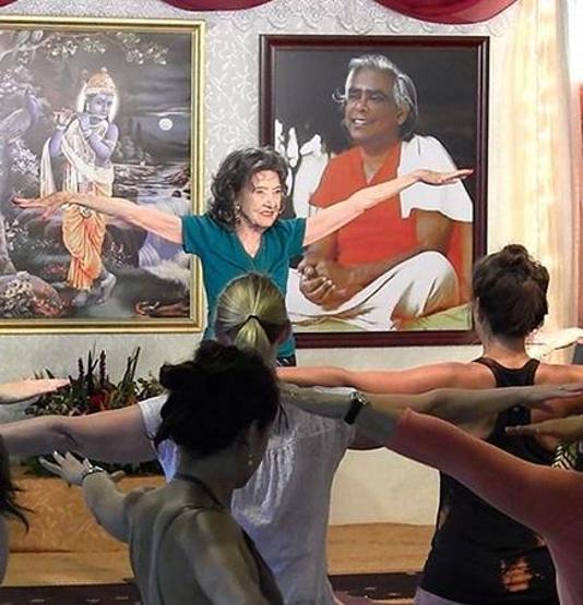 İşte dünyanın en yaşlı yoga eğitmeninden uzun ve sağlıklı yaşamanın sırrı
