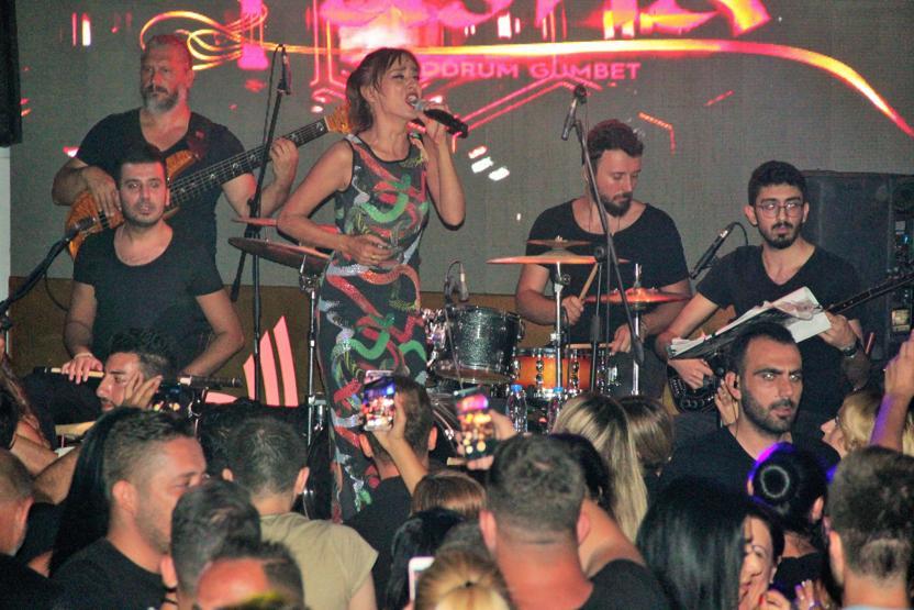 Bodrumu bu kez Yıldız Tilbe salladı