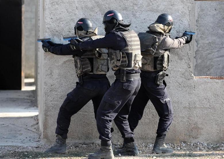 Özel harekat polisleri böyle eğitiliyor