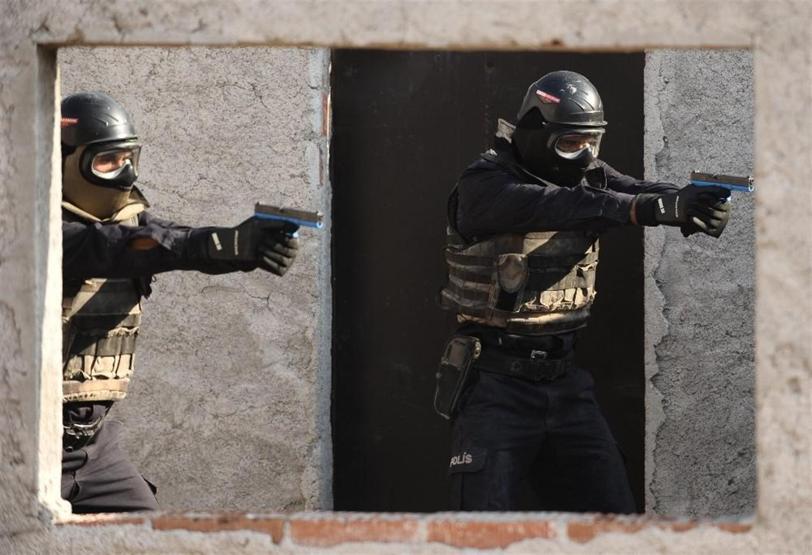 Özel harekat polisleri böyle eğitiliyor