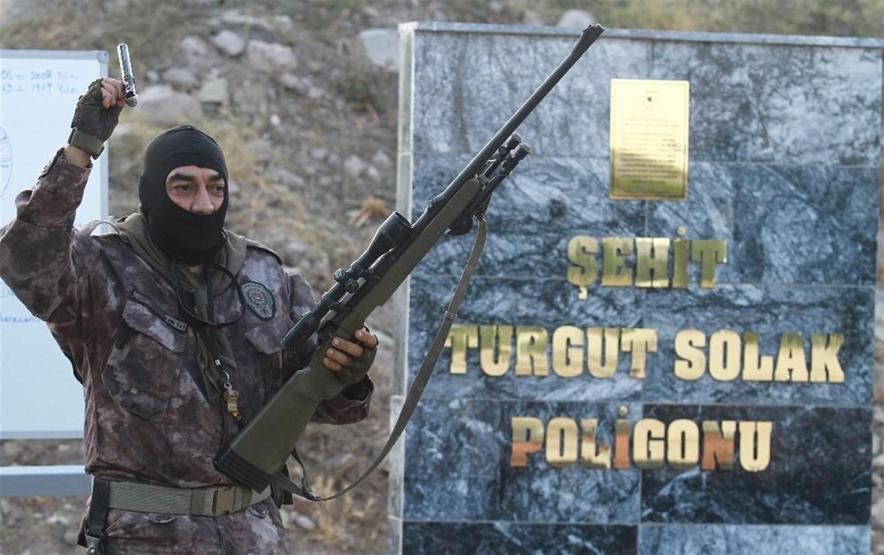 Özel harekat polisleri böyle eğitiliyor