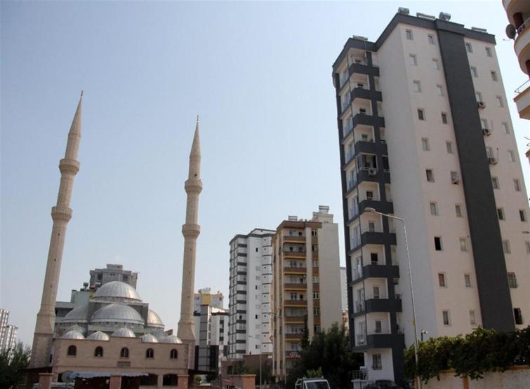 Adana’da ’ezanı kötü okuyorsun’ kavgası: 2 yaralı