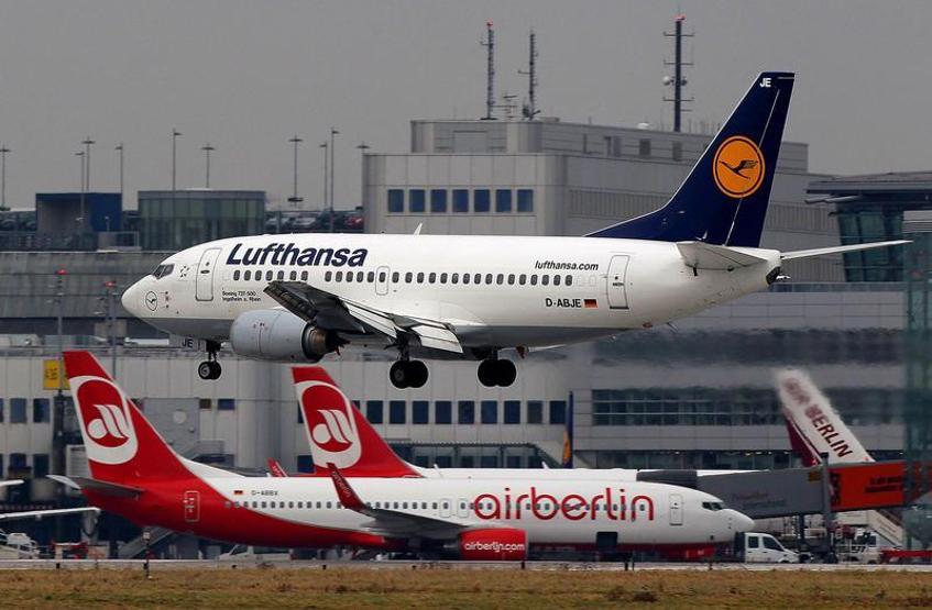 Air Berlin için üç havayolu şirketiyle görüşülüyor