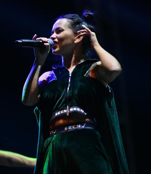 Dünyaca ünlü şarkıcı Inna Çanakkalede konser verdi