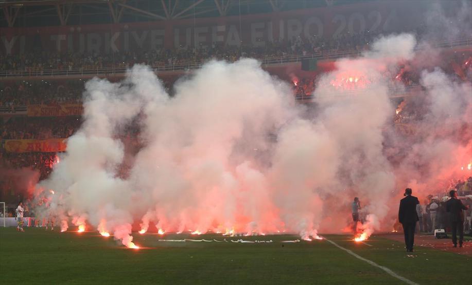 Son dakika: Göztepe-Eskişehirspor finali operasyonu... 72 kişi için yakalama kararı