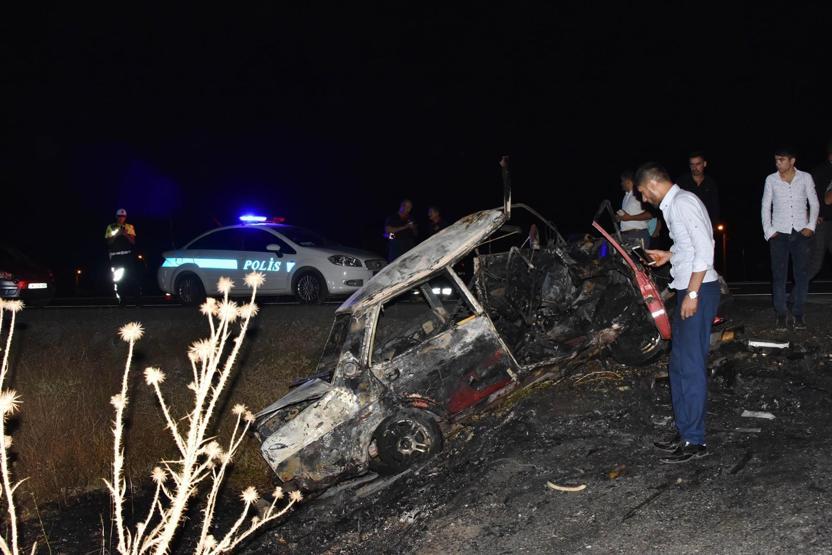 Takla atan otomobil yandı: 1 ölü, 5 yaralı