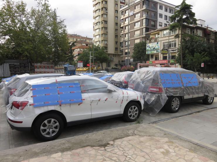 Galericilerin kilimli, paspaslı, ambalajlı dolu önlemi