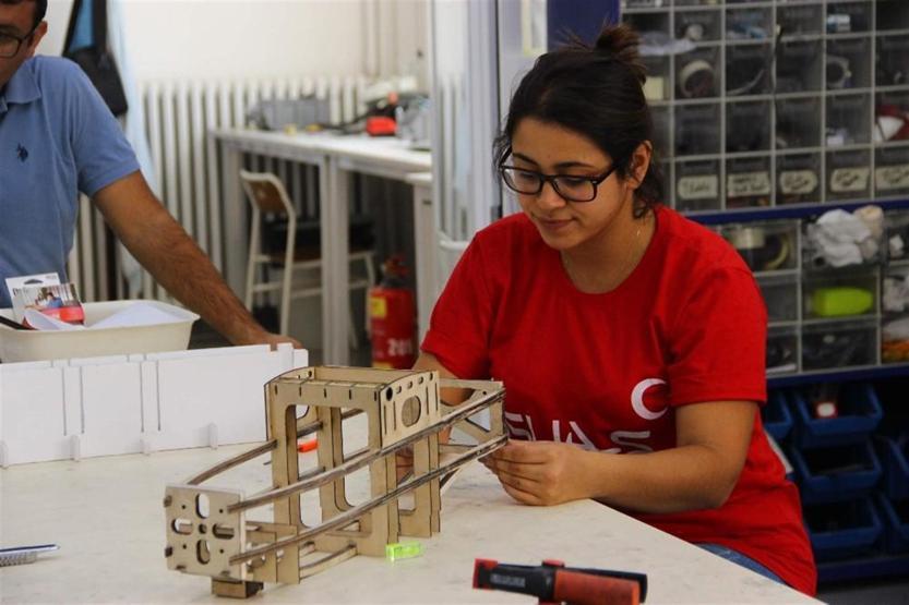 İHAları kadın öğrenciler tasarlayıp üretiyor