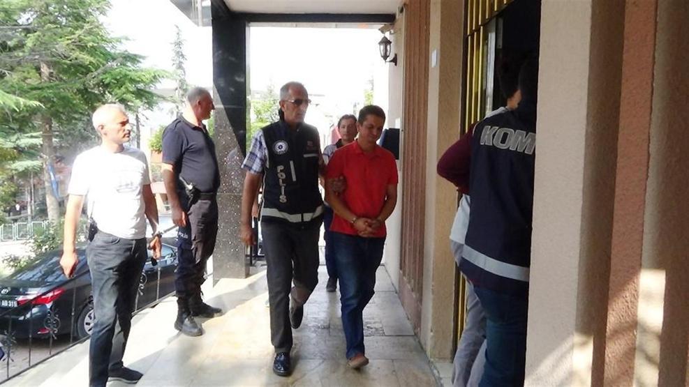 Gözaltındaki 12 FETÖ şüphelisi adliyede