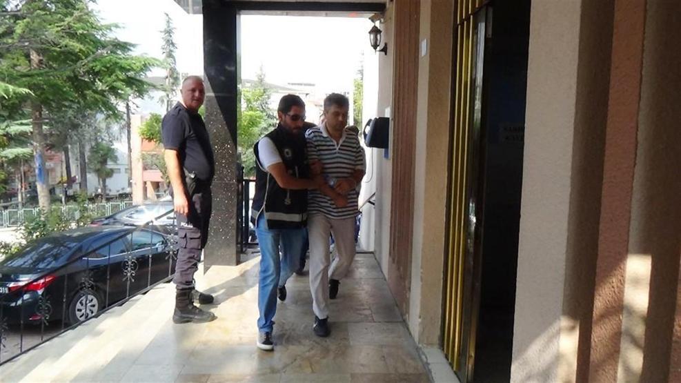 Gözaltındaki 12 FETÖ şüphelisi adliyede