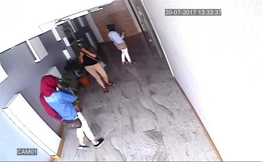3 kadın tel tokayla çelik kapı açarak hırsızlık yapmakla suçlanıyor
