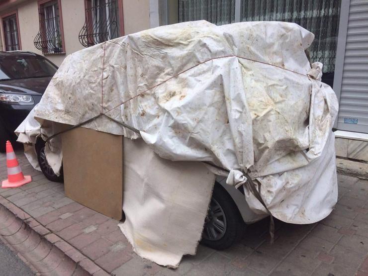 Galericilerin kilimli, paspaslı, ambalajlı dolu önlemi