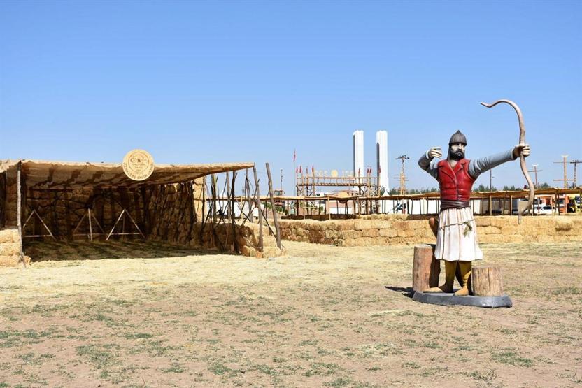 Malazgirtin zaferini kutlamak için otağ kurdular