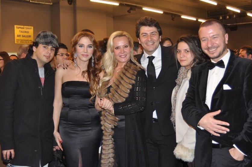 Filiz Aker kimdir