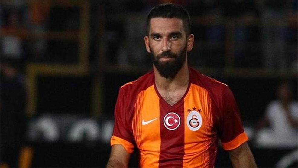 Arda Turan Cuma gününe kadar Barcelonadan gönderilecek