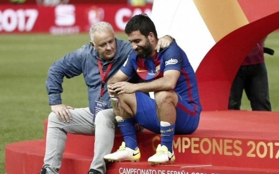 Arda Turan Cuma gününe kadar Barcelonadan gönderilecek