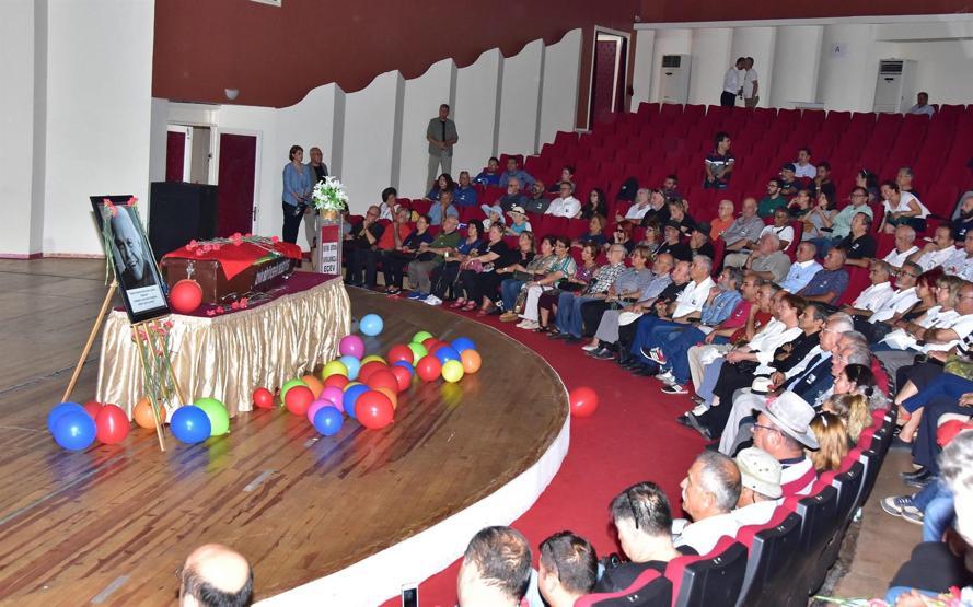 Muzaffer İzgü’ye saygı töreni düzenlendi