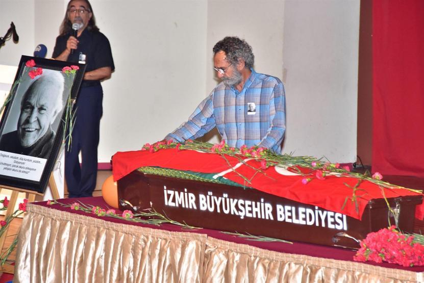Muzaffer İzgü’ye saygı töreni düzenlendi