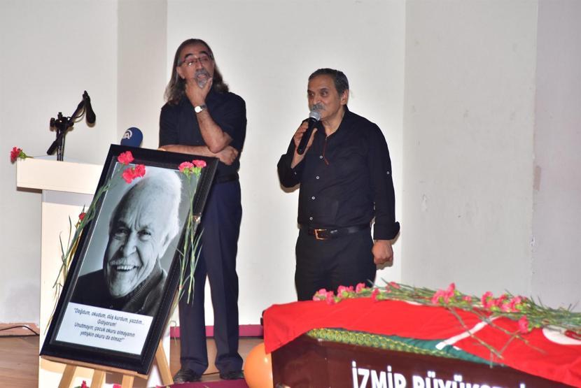 Muzaffer İzgü’ye saygı töreni düzenlendi
