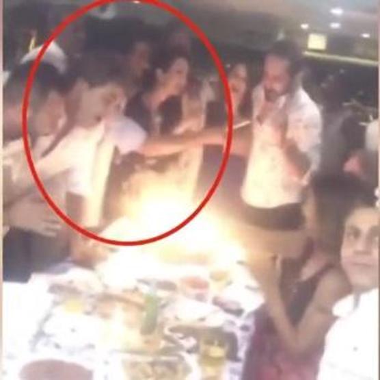 Vatan Şaşmaz 3 gün önce Filiz Aker’in yeğeniyle eğlenmiş
