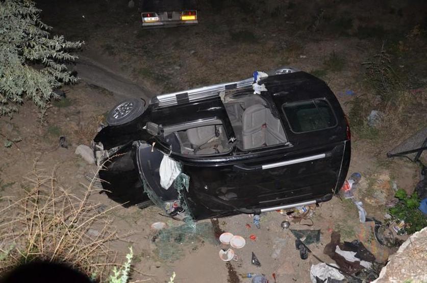 Osmancıkta korkunç kaza.. Kafa kafaya çarpıştılar: 3 ölü, 4 yaralı