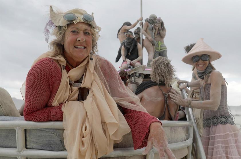 Şeyma Subaşından Burning Man paylaşımı