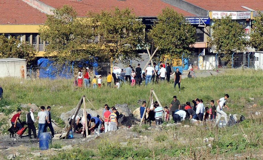 Yasağa kulak asmadılar: İstanbulda kaçak kurban kesimleri