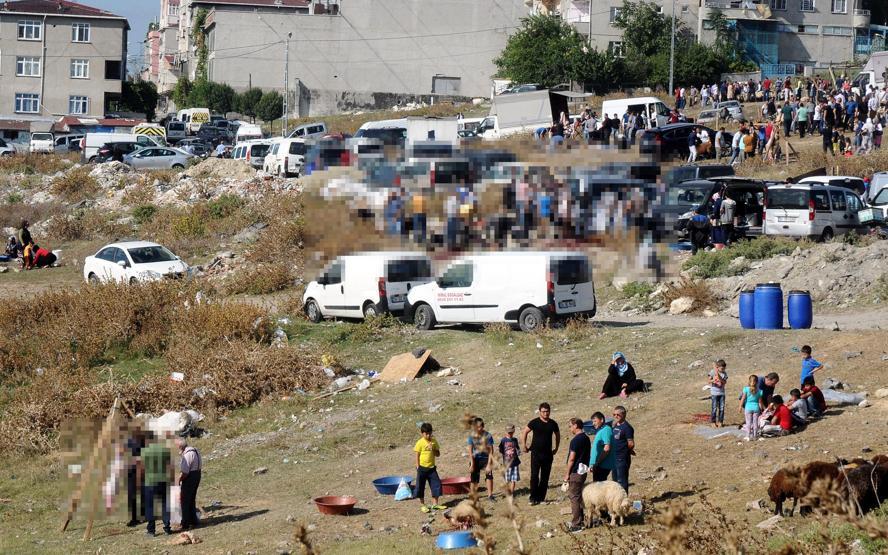 Yasağa kulak asmadılar: İstanbulda kaçak kurban kesimleri