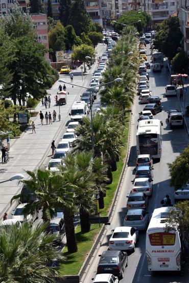 Tatilciler dönemiyor