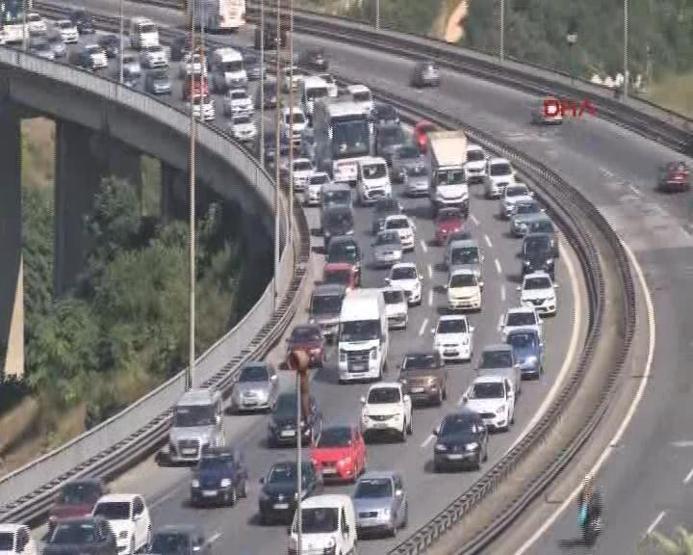 Tatilciler dönemiyor