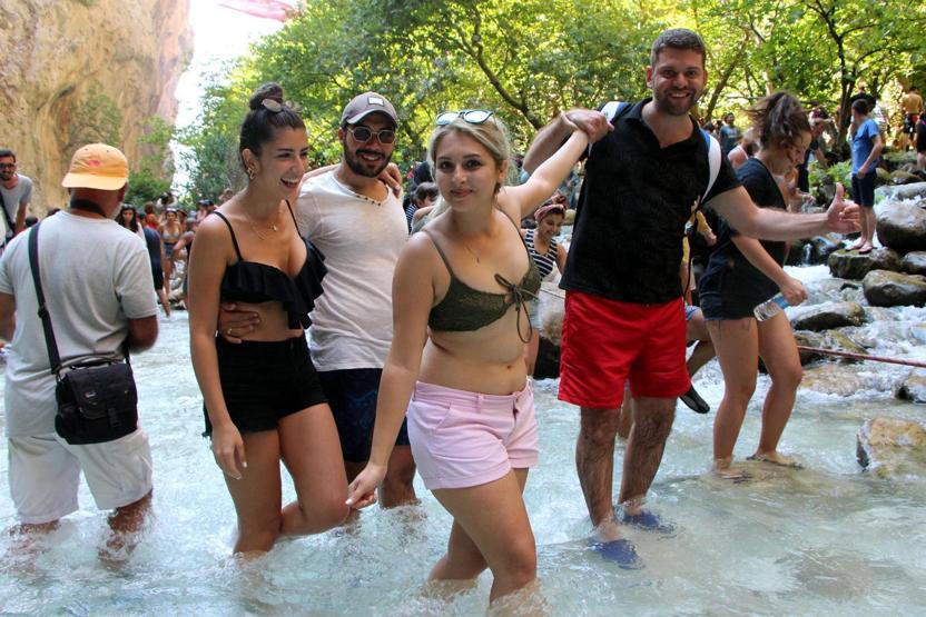 Dünyaca ünlü kanyonda bayram izdihamı: 9 günde 50 bin kişi