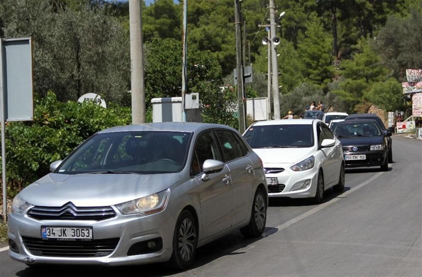 İğne atsan yere düşmez: Saklıkent Kanyonu
