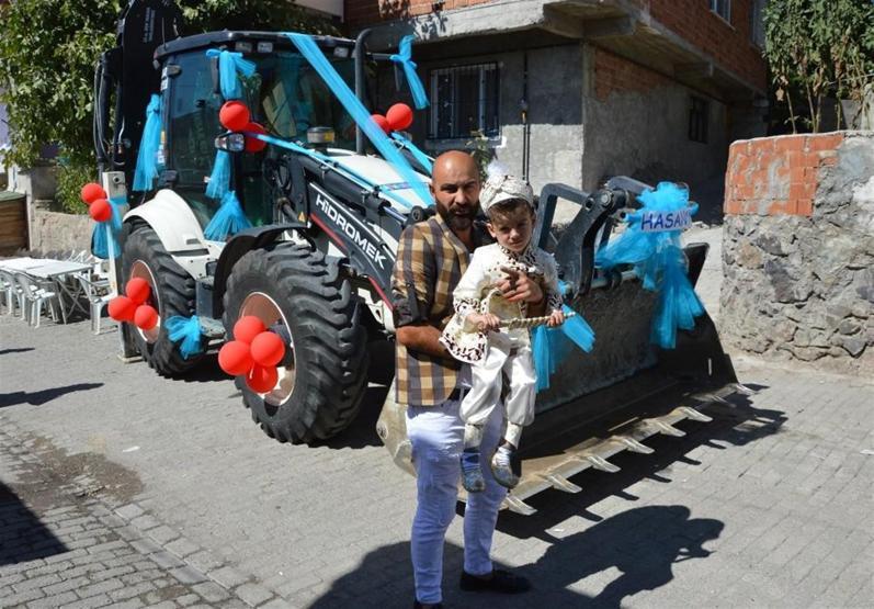 Böyle sünnet arabası görülmedi
