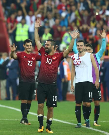 Hırvatistan galibiyeti sonrası Emre Mor şoku: Bir tek o sevinmedi