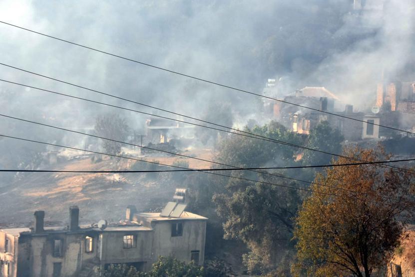 Son dakika... Muğlada yangın dehşeti... Evler kül oldu