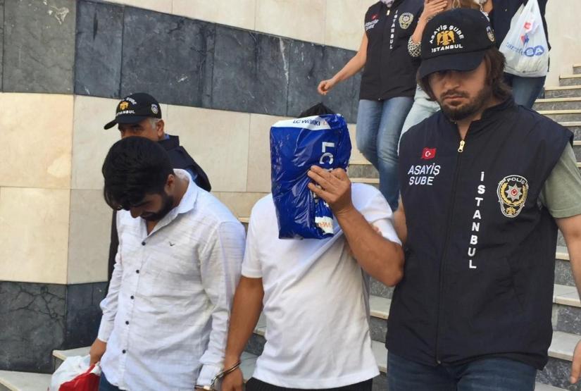 Altın emzik bile almışlar