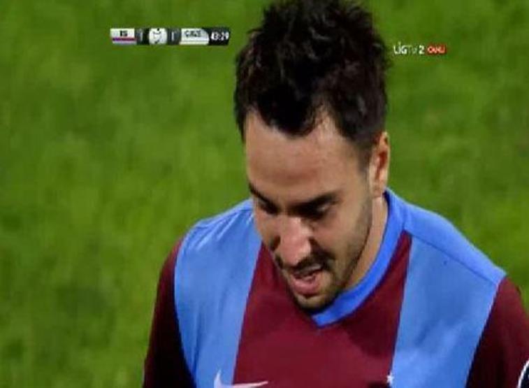 Volkan Şen ağlayarak gitmişti, omuzlarda döndü