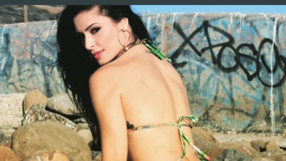 Neymarın babası eski Playboy güzeliyle aşk yaşıyor