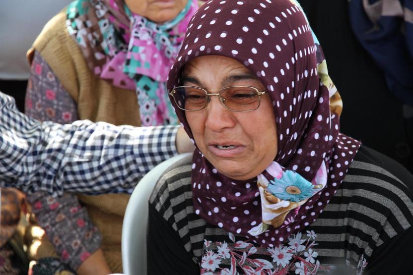 Kuzenlerin katilleri 11,5 yıl sonra yakalanınca aileler mezarlığa koştu