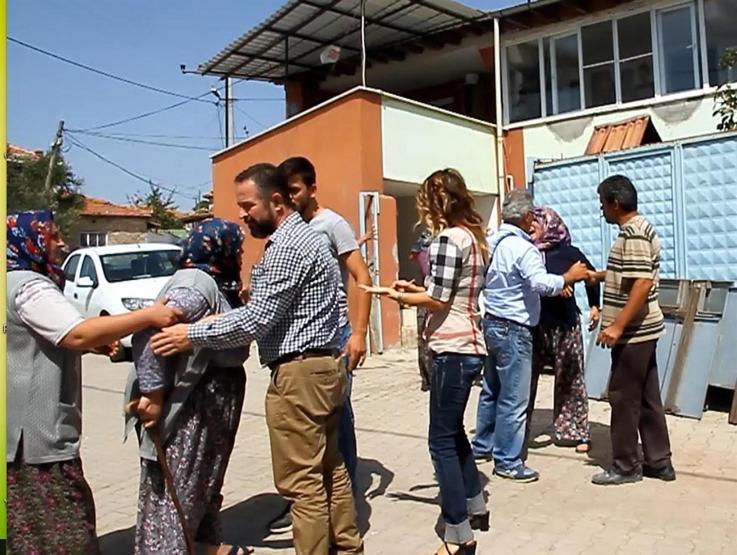 Kuzenlerin katilleri 11,5 yıl sonra yakalanınca aileler mezarlığa koştu