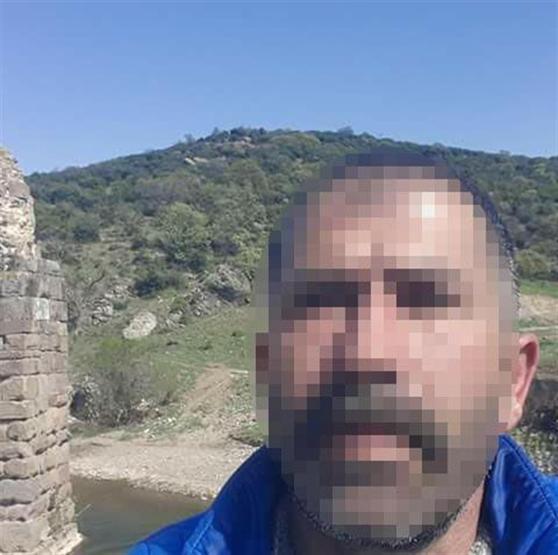 Kuzenlerin katilleri 11,5 yıl sonra yakalanınca aileler mezarlığa koştu