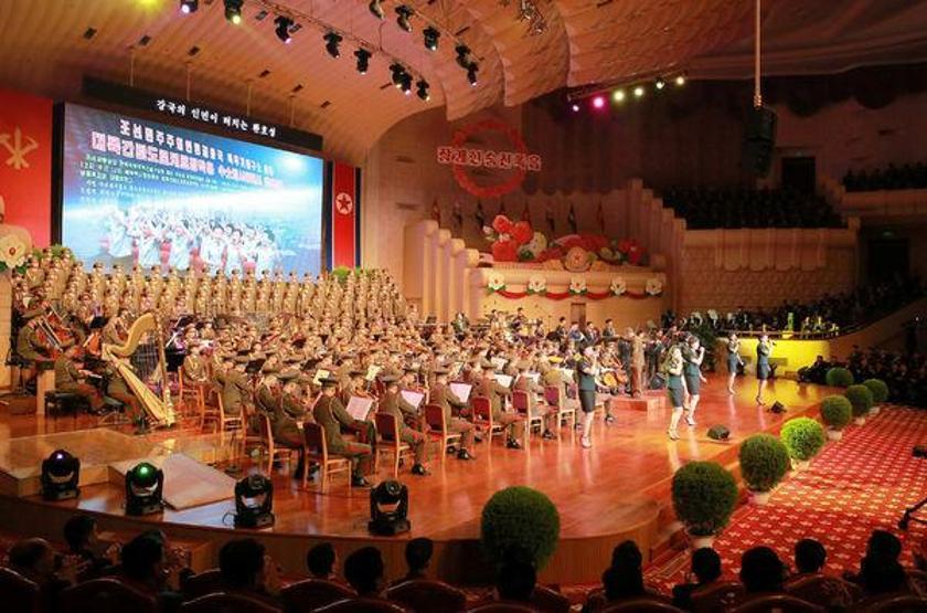 Kim Jong Un hidrojen bombası için parti verdi